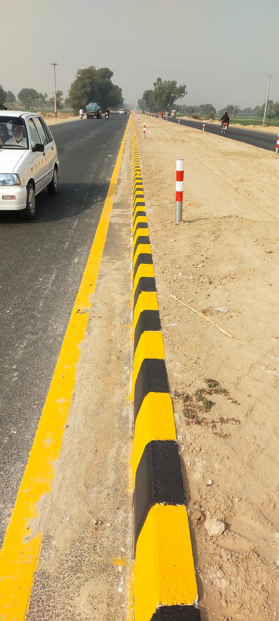 Highway kerb